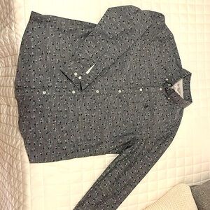 Men’s Collared Shirt. Size Large. Penguin brand. Pristine condition.